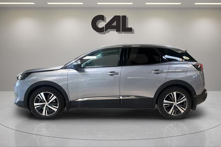 Sølv Peugeot 3008 fra 2021