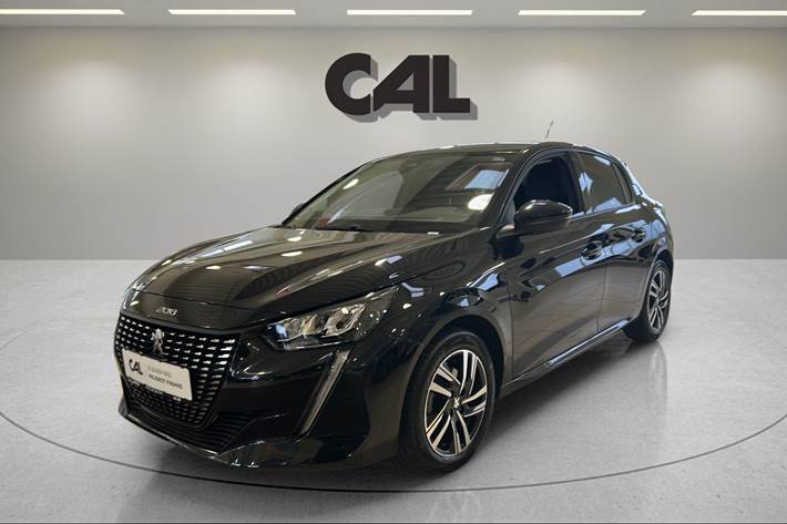 Sort Peugeot 208 fra 2023