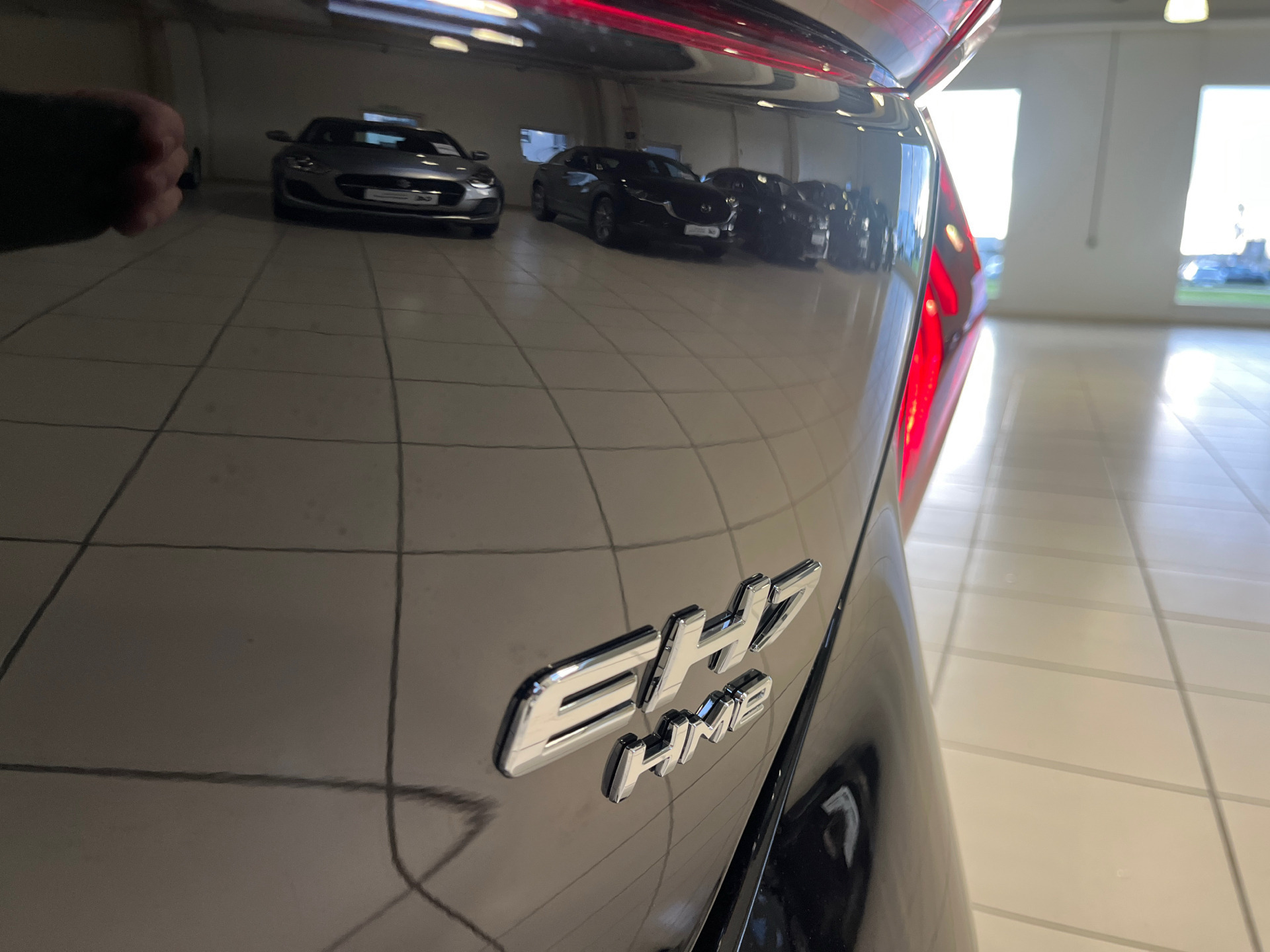 undefined Hongqi EH7 fra 2025