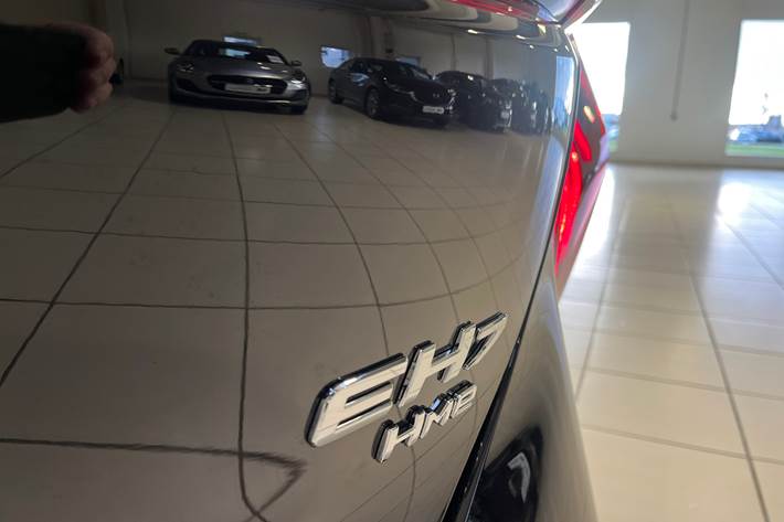 undefined Hongqi EH7 fra 2025