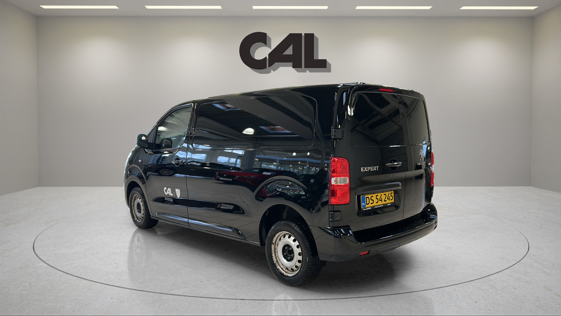 Sort Peugeot Expert fra 2023