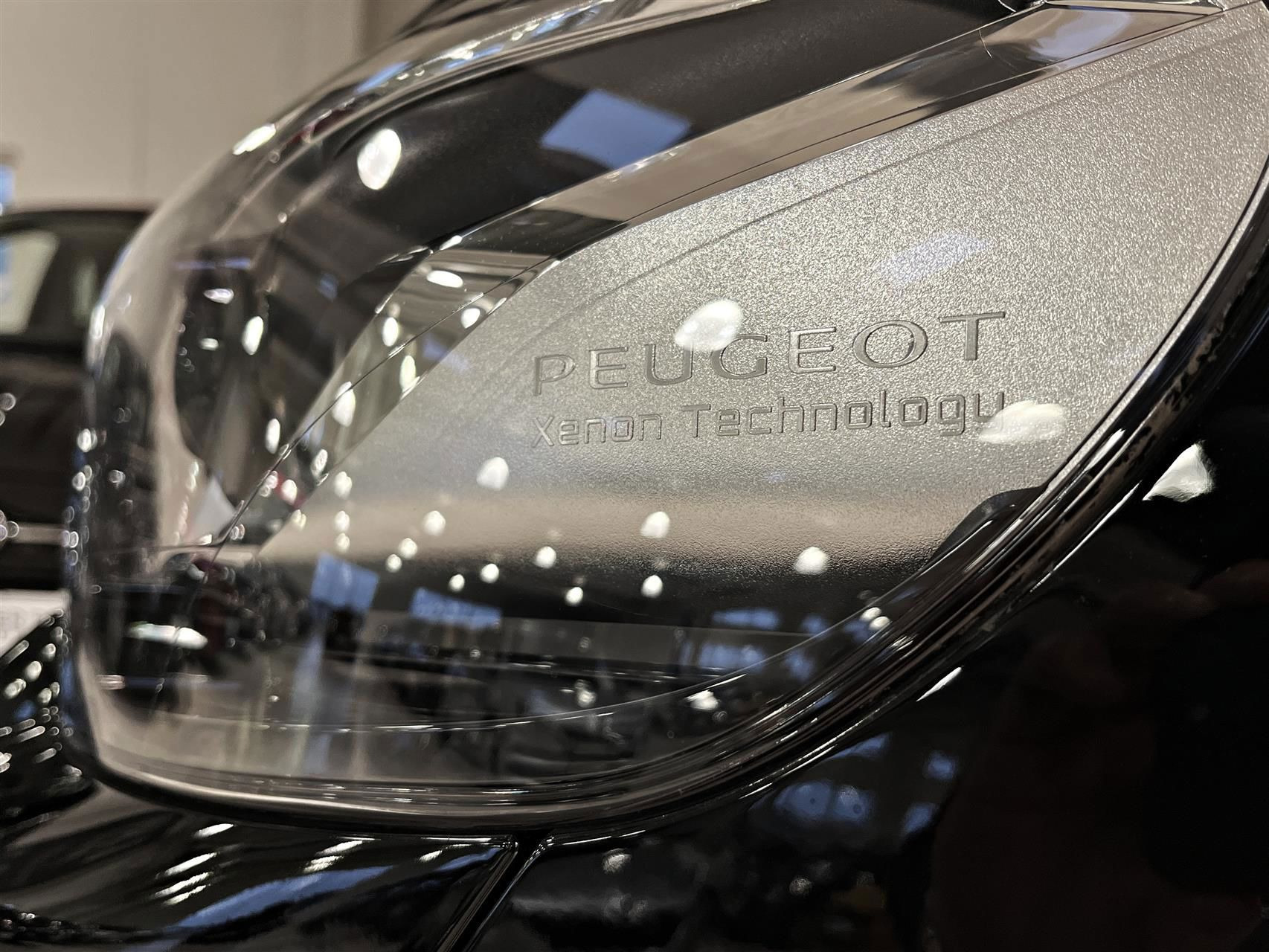 Sort Peugeot Expert fra 2023