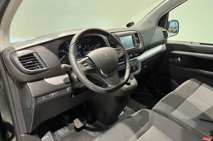 Sort Peugeot Expert fra 2023