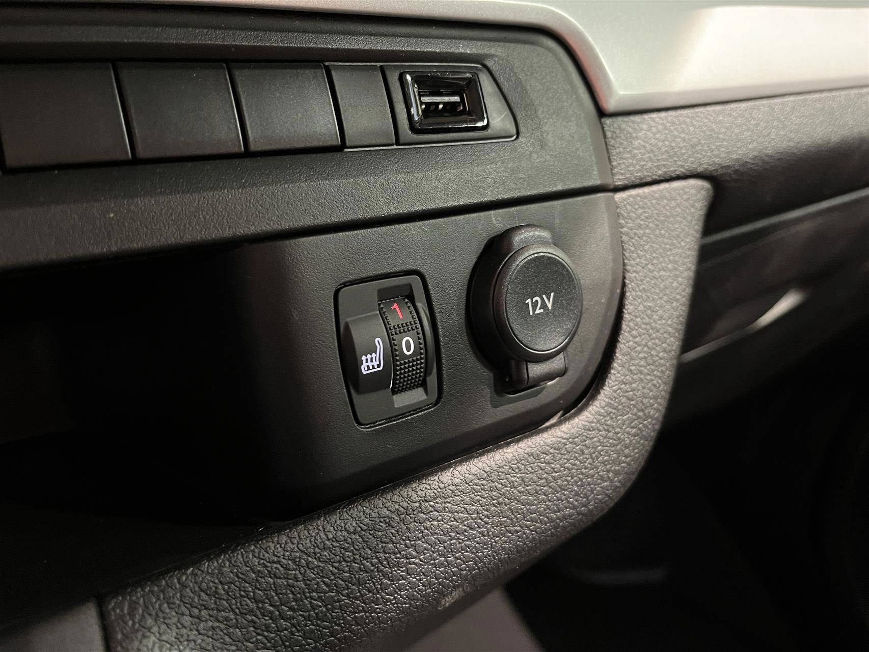 Sort Peugeot Expert fra 2023