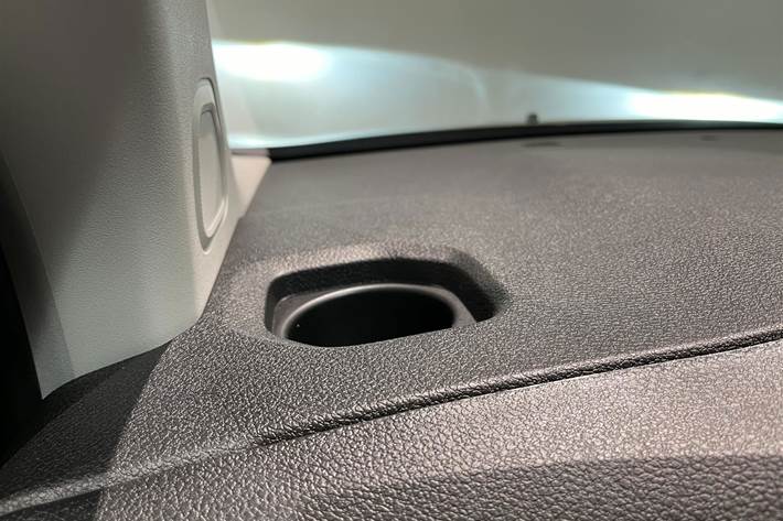 Sort Peugeot Expert fra 2023