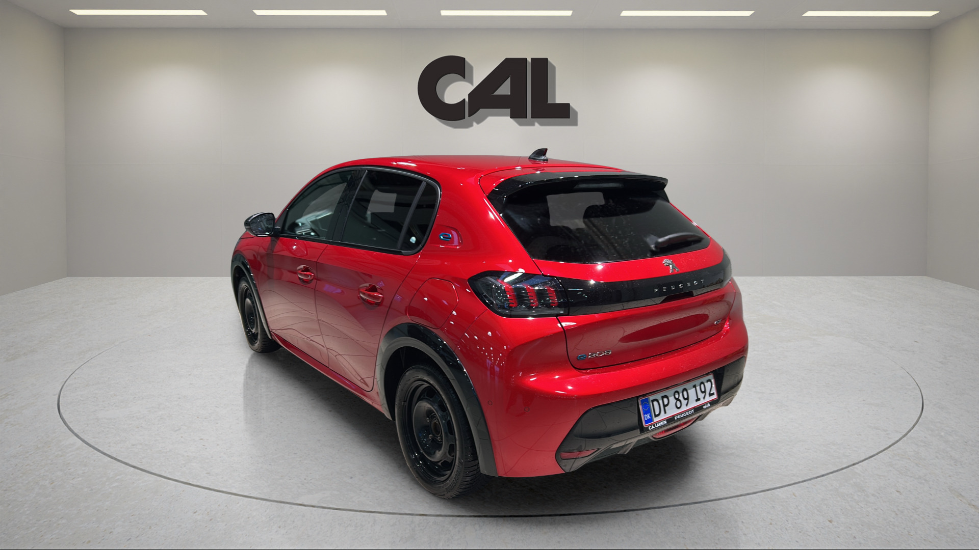 Rød Peugeot e-208 fra 2023
