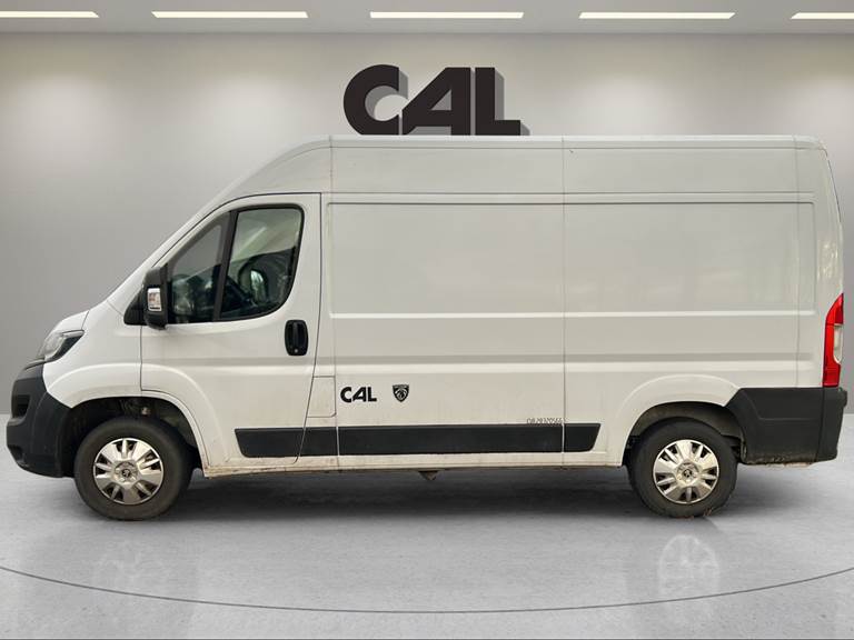 Peugeot Boxer 333 L2H2 2,2 BlueHDi Premium 140HK Van 6g