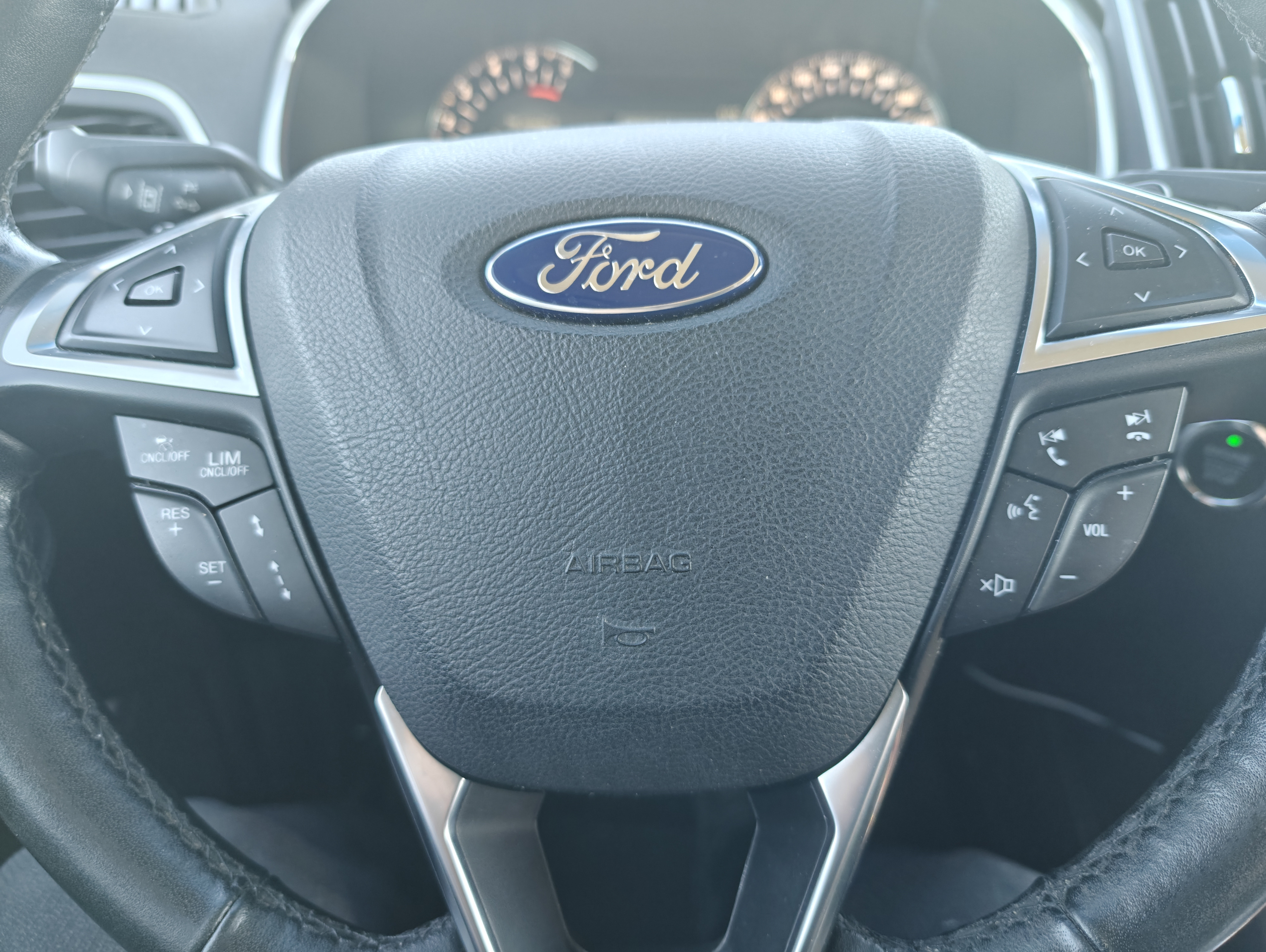 Sort Ford Edge fra 2017