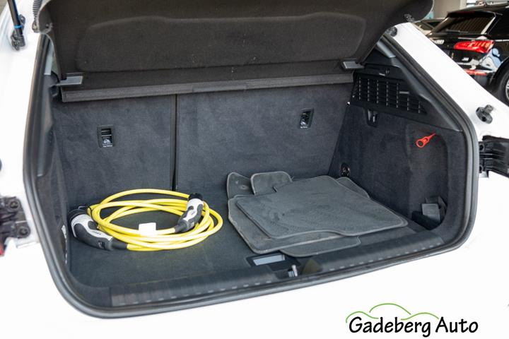 Hvid Audi A3 fra 2021