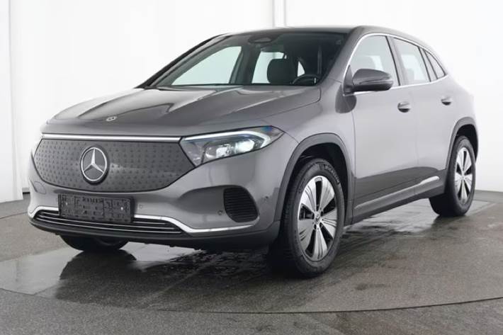 Grå Mercedes EQA250+ fra 2024