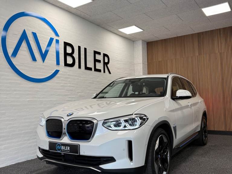 BMW iX3 Charged Plus