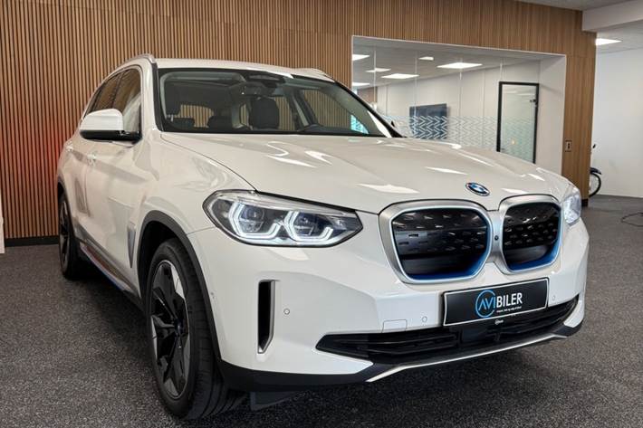 Hvid BMW iX3 fra 2022