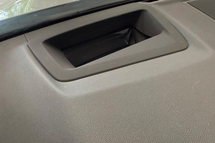 Hvid BMW iX3 fra 2022