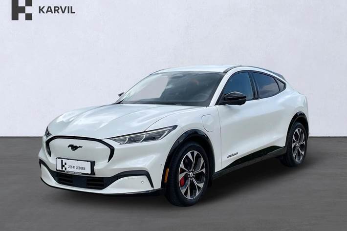 Hvid Ford Mustang Mach-E fra 2022
