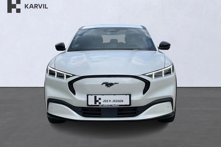 Hvid Ford Mustang Mach-E fra 2022