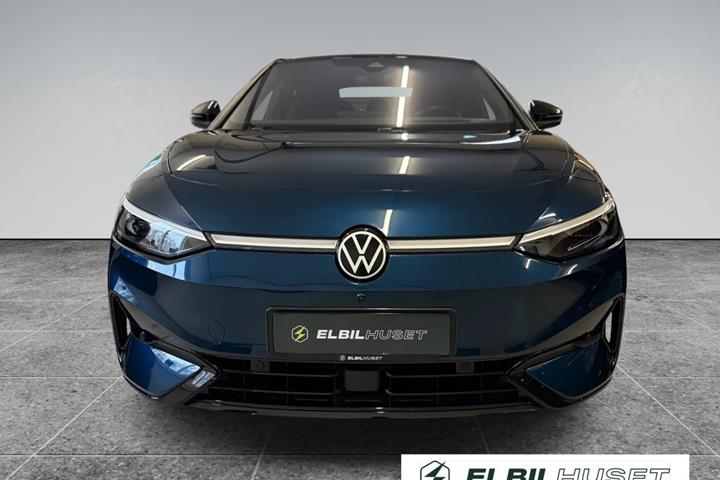 Blå VW ID.7 fra 2024