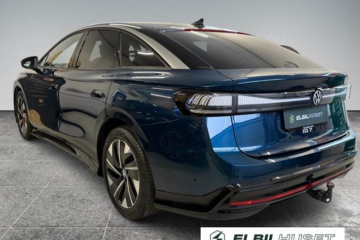 Blå VW ID.7 fra 2024