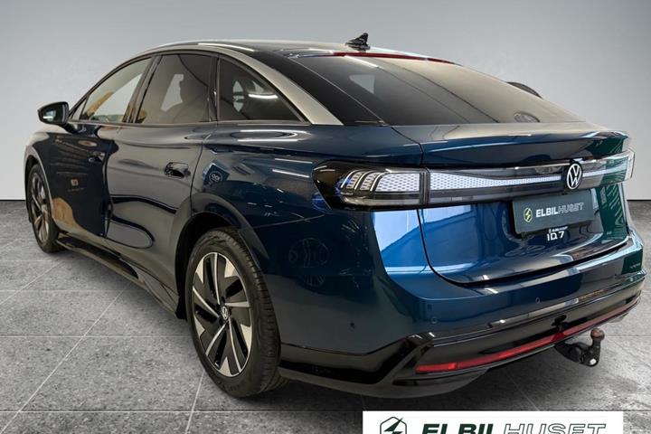 Blå VW ID.7 fra 2024