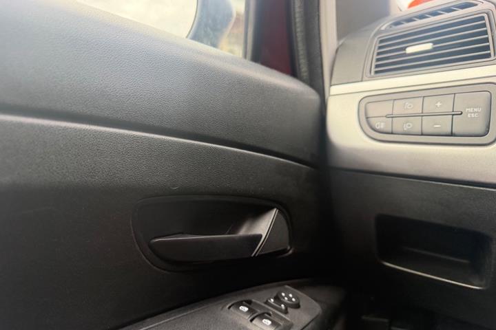 Grøn Fiat Punto fra 2012