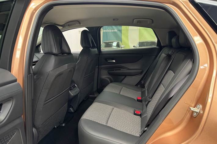 Kobber Nissan Ariya fra 2025
