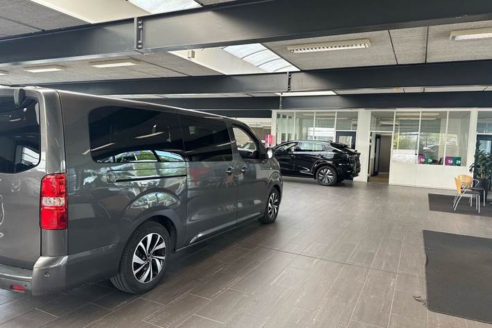 Grå Citroën ë-SpaceTourer fra 2022