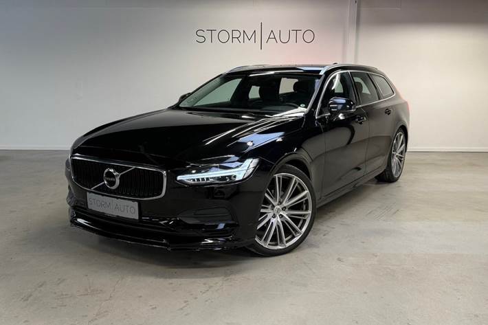 Sølv Volvo V90 fra 2020
