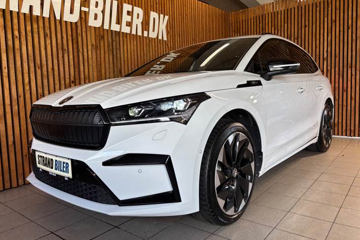 Hvid Skoda Enyaq fra 2023