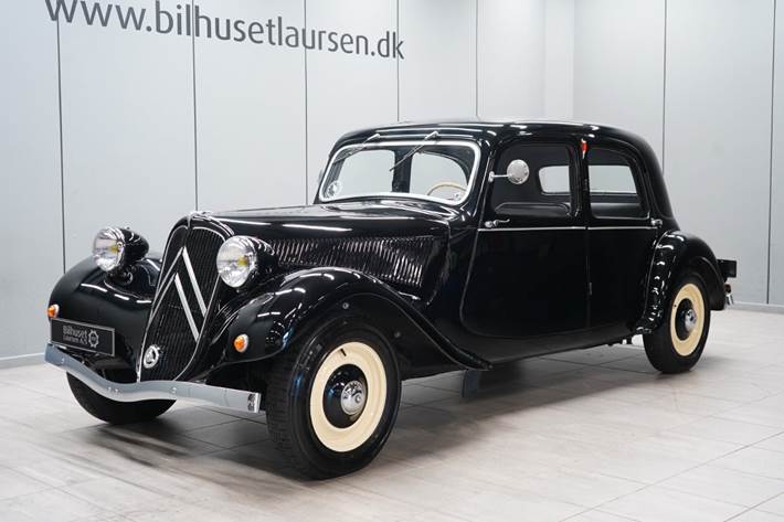 Sort Citroën Berlina 11 fra 1947