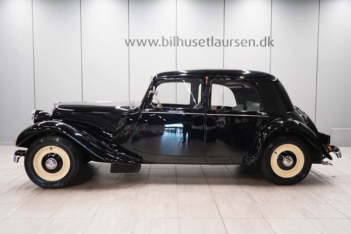 Sort Citroën Berlina 11 fra 1947