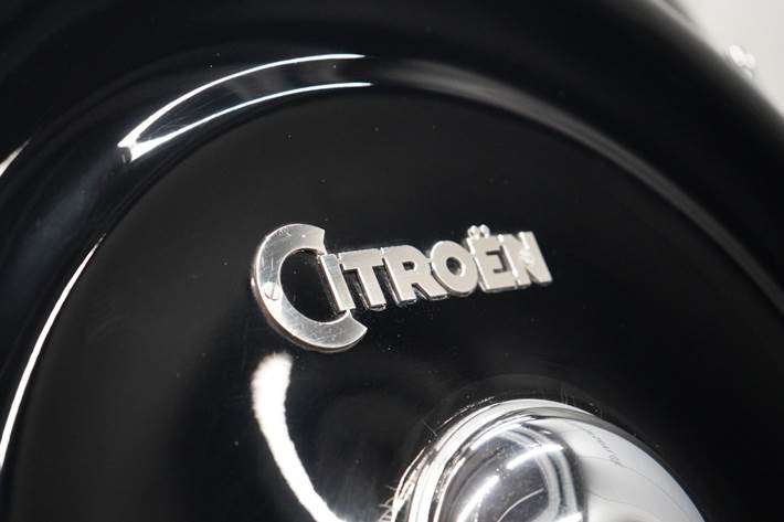 Sort Citroën Berlina 11 fra 1947