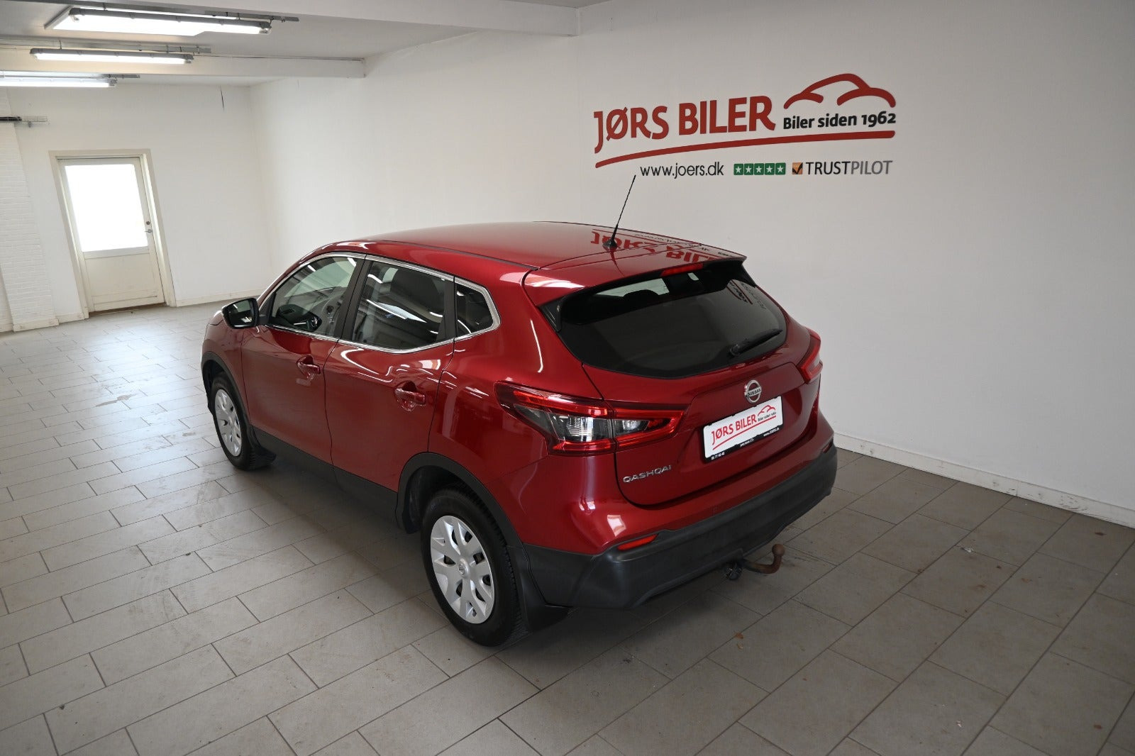 Rød Nissan Qashqai fra 2018