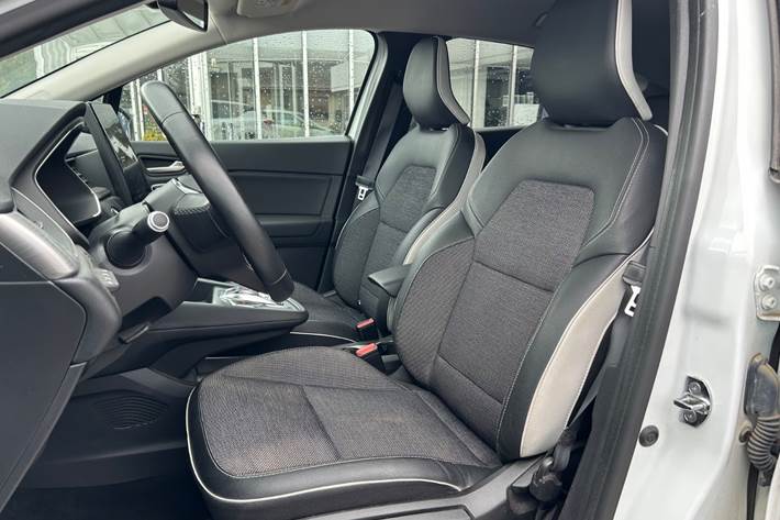 Hvid Renault Captur fra 2021