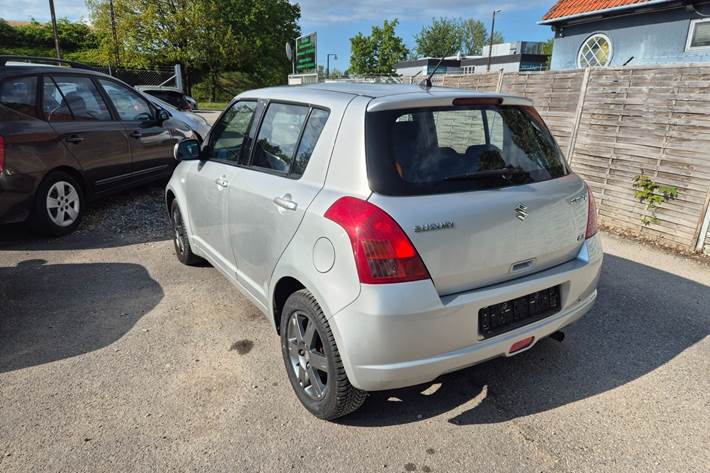 undefined Suzuki Swift fra 2006
