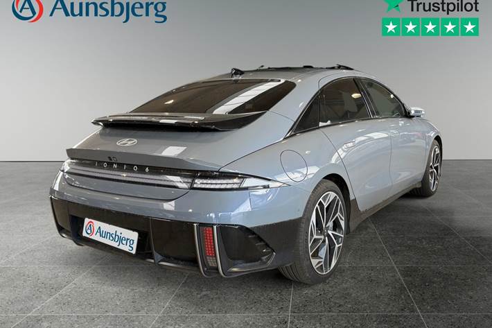 Grå Hyundai Ioniq 6 fra 2025