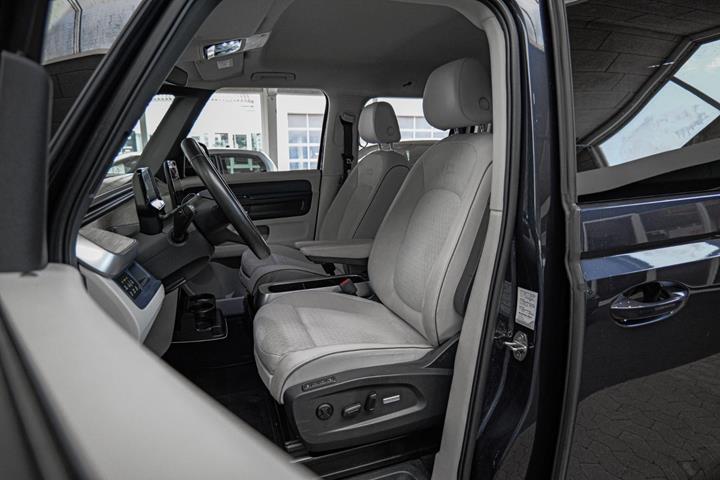 Blå VW ID.Buzz fra 2023