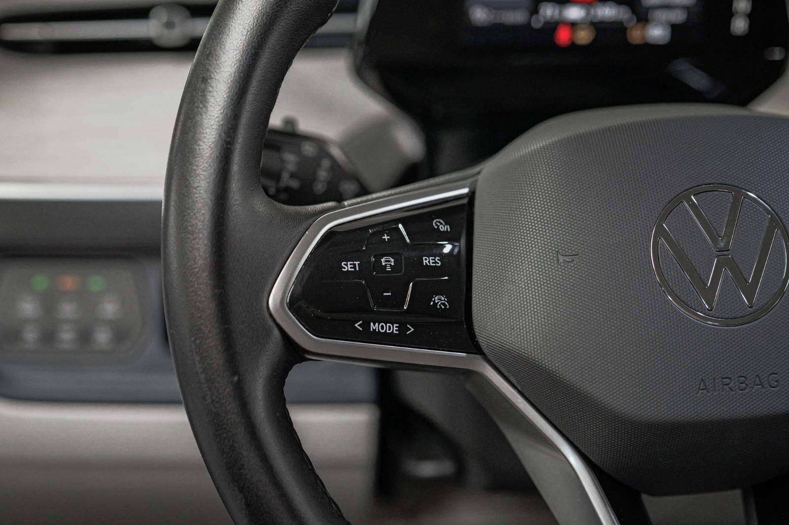 Blå VW ID.Buzz fra 2023