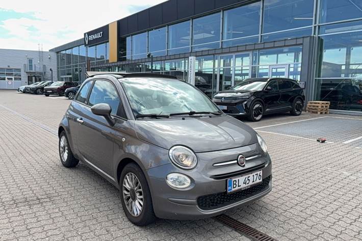 Grå Fiat 500C fra 2017