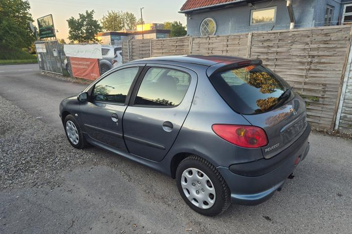 undefined Peugeot 206 fra 2007
