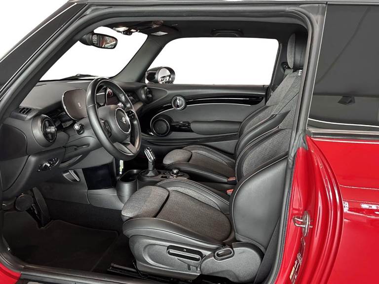 Mini Cooper SE Classic Trim