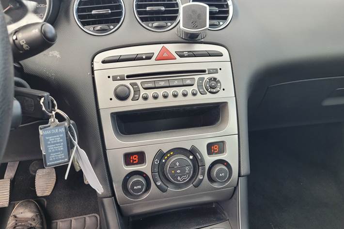 Sort Peugeot 308 fra 2010