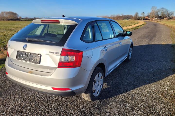 Sølv Skoda Rapid fra 2014
