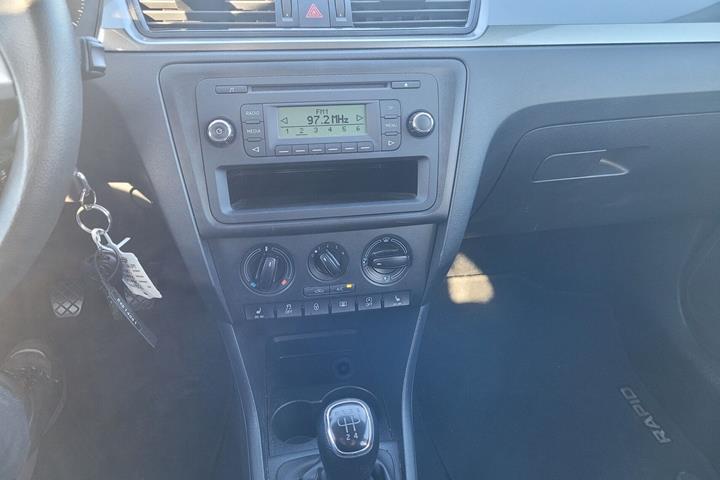 Sølv Skoda Rapid fra 2014