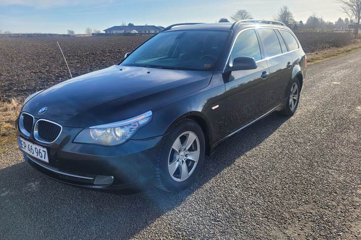 Sort BMW 520d fra 2010