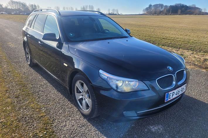 Sort BMW 520d fra 2010