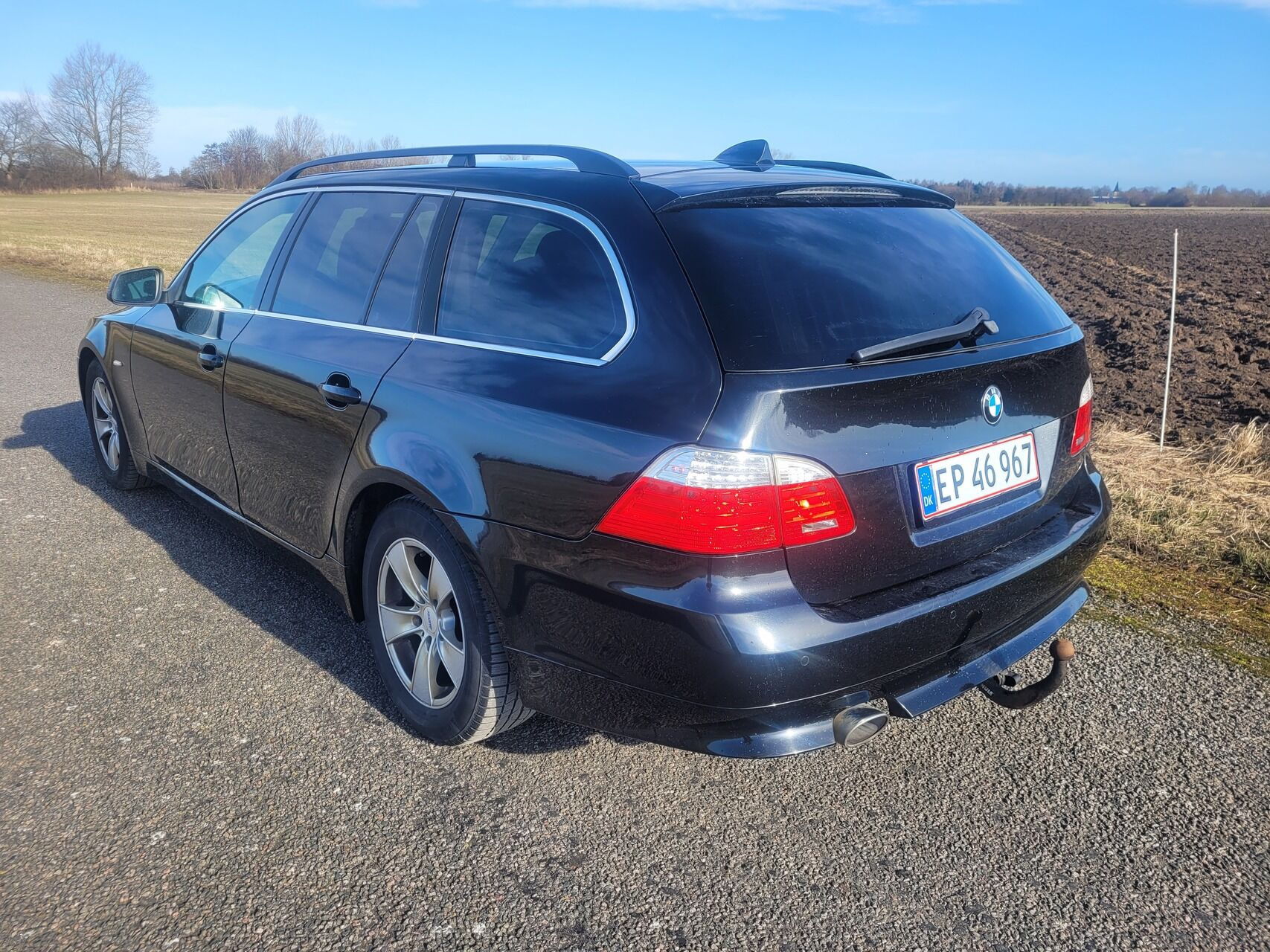 Sort BMW 520d fra 2010