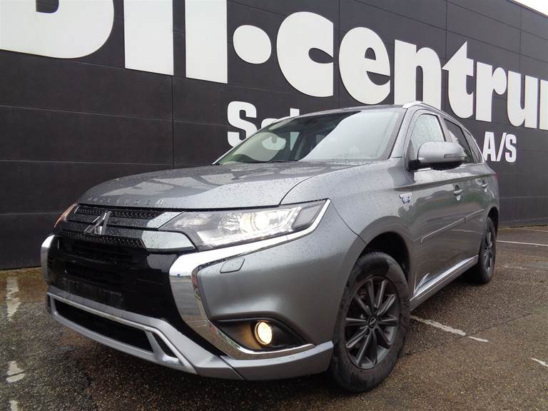 Mitsubishi Outlander 2,4 PHEV Plugin-hybrid Invite 4WD 224HK 5d 6g Trinl. Gear