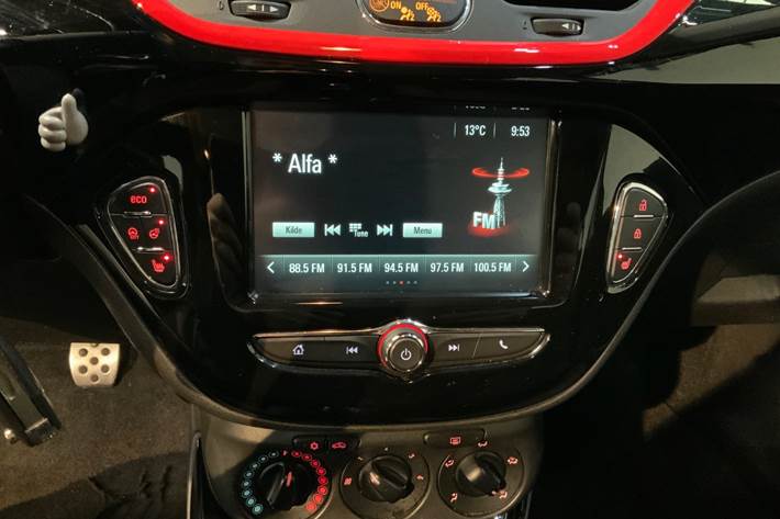 Sort Opel Corsa fra 2018