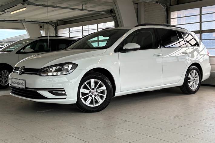 Hvid VW Golf VII fra 2018