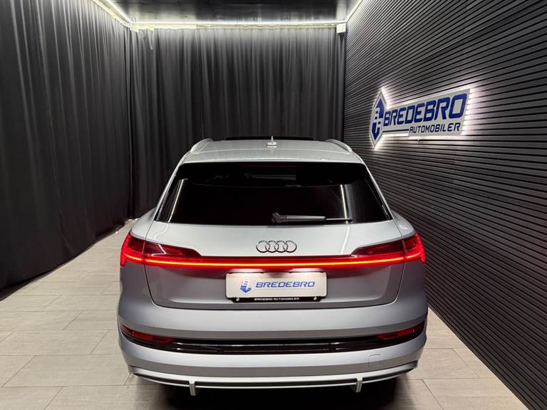 Audi e-tron 55 S-line quattro