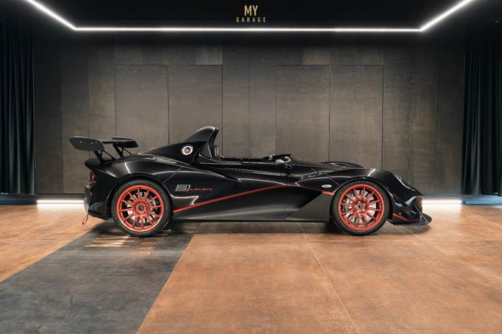 Sort Lotus 3-Eleven fra 2016
